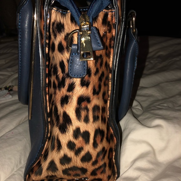 Purse - Picture 4 of 8